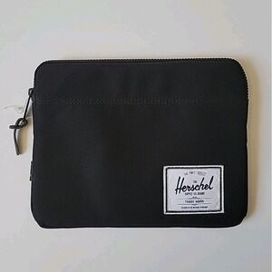 Herschel Anchor Laptop Sleeve Black 10" Lined Padded Zip Around Minimalist